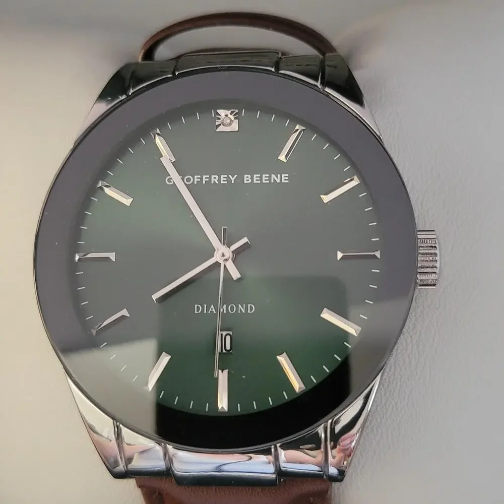 Geoffrey Beene Mens Vintage Stainless Steel Watch Silver Case Green Dial Leather